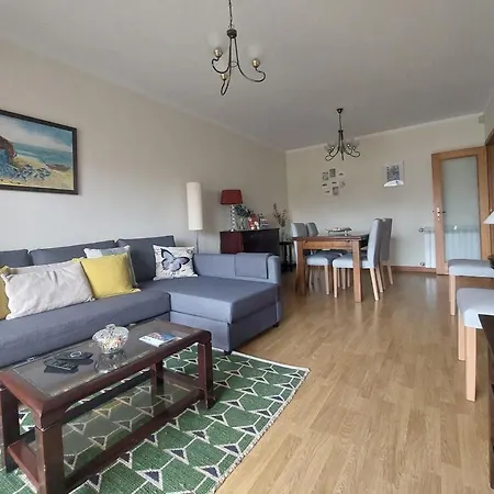 Silver Waves 公寓 加亚新城